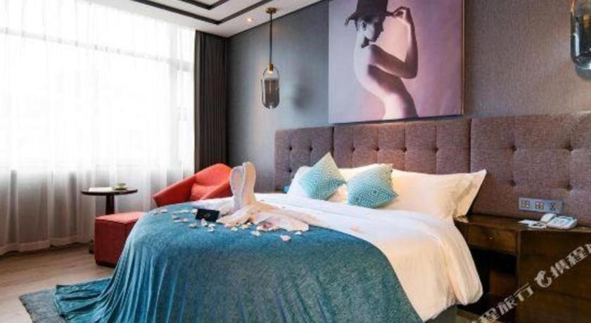 Xana Hotelle-Hotel Luzhou Baizitu Square Zewnętrze zdjęcie